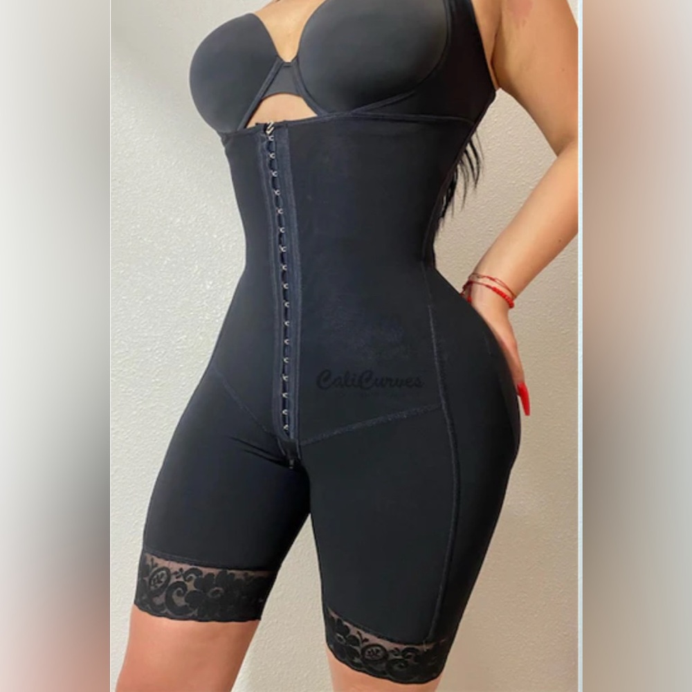 NWT Cali Curves Black Guitara 6203 Columbiana Faja Body  Shaper. Women’s 2XL